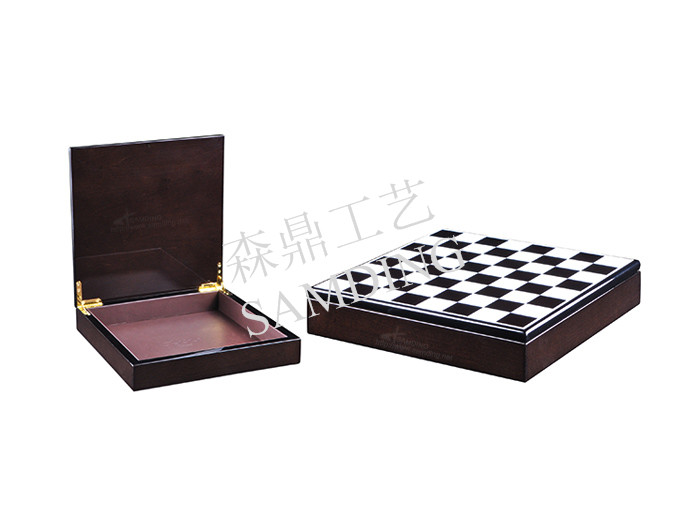 9-square chocolate box